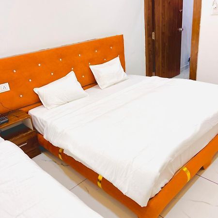 Hotel Shree Kedar Palace Uddzsaín Kültér fotó